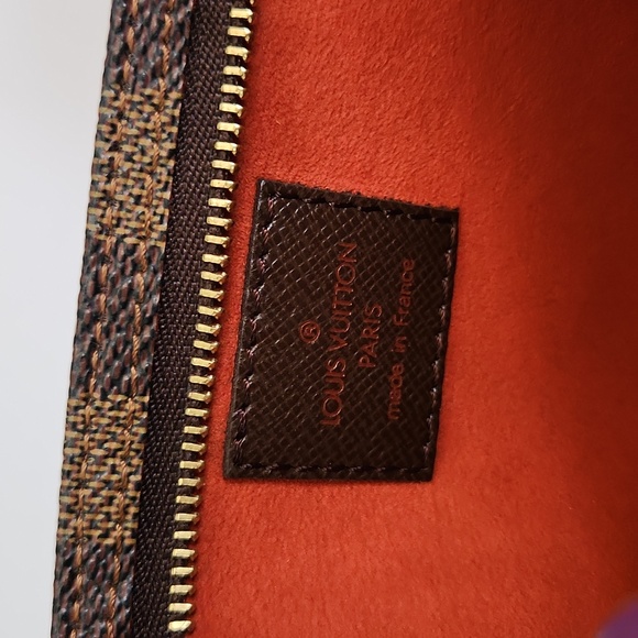 Louis Vuitton Damier Ebene Marais Bucket Pouch - Picture 7 of 15